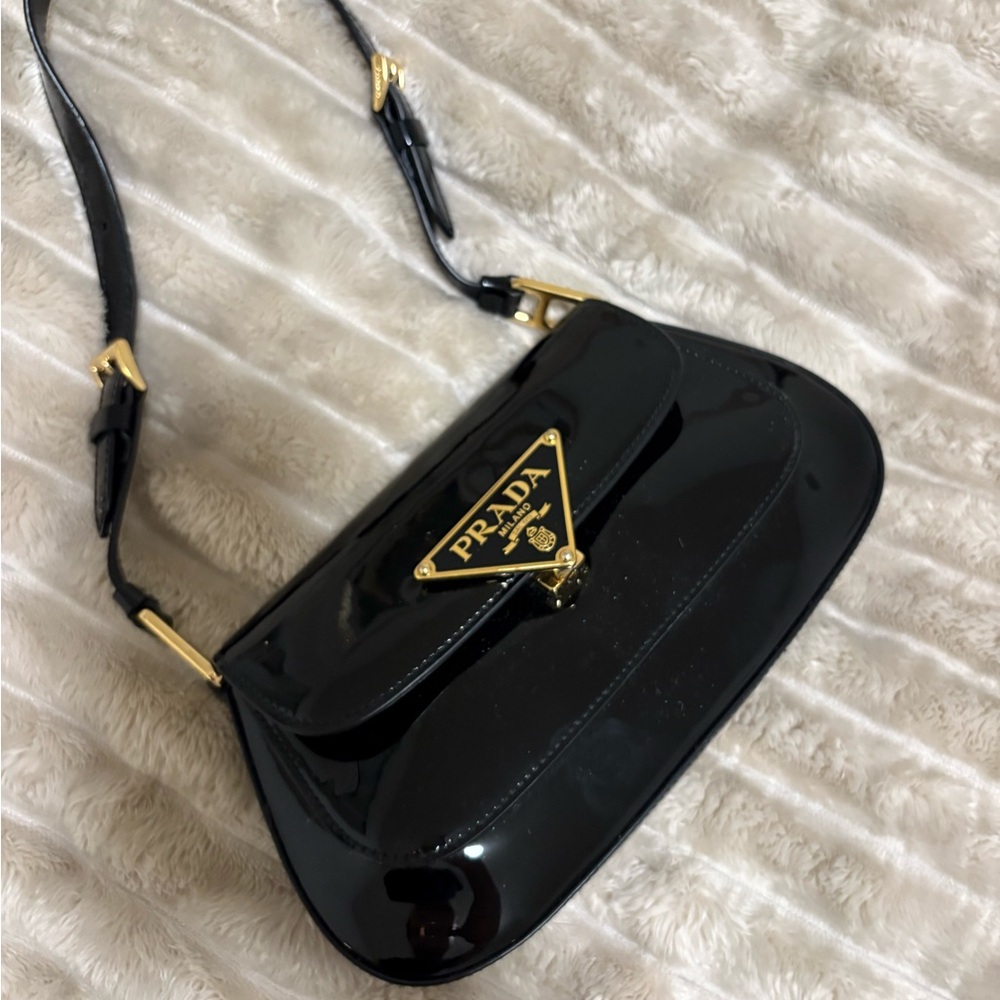 Prada Black Patent Shoulder Bag with Gold Details - Picture 4 of 4
